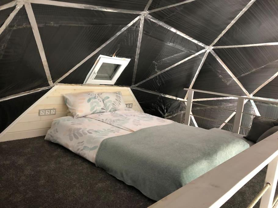 Domeglamping At Fishinglake Сагвар Экстерьер фото